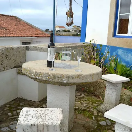 Lurdes Next To Ribeira D'ilhas * Santo Isidoro